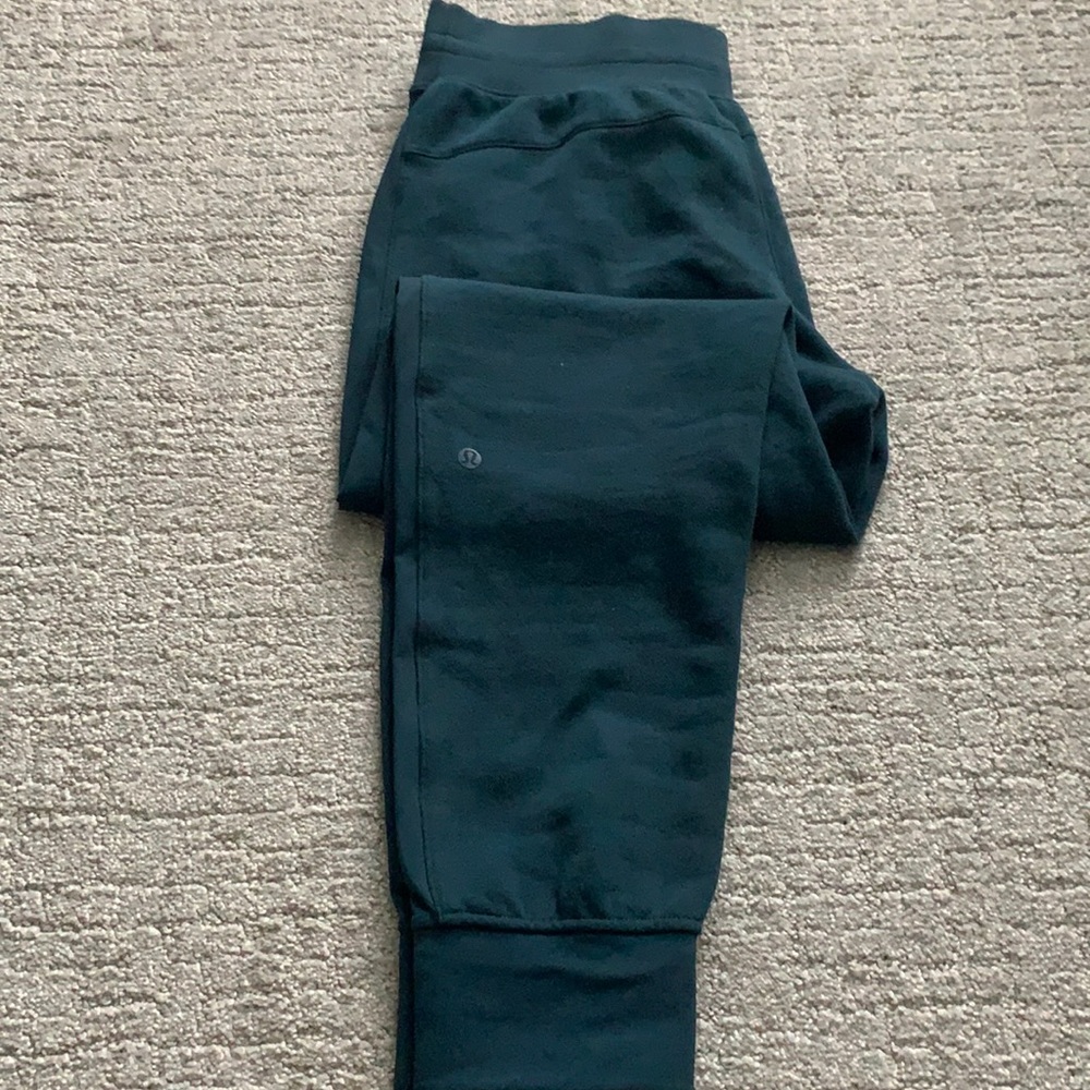 Lululemon pants